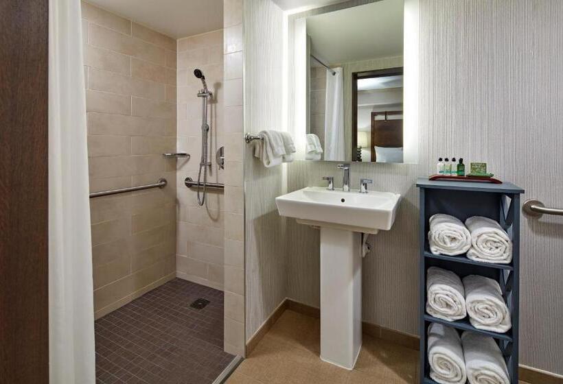 غرفة بريميوم, The Anza  A Calabasas