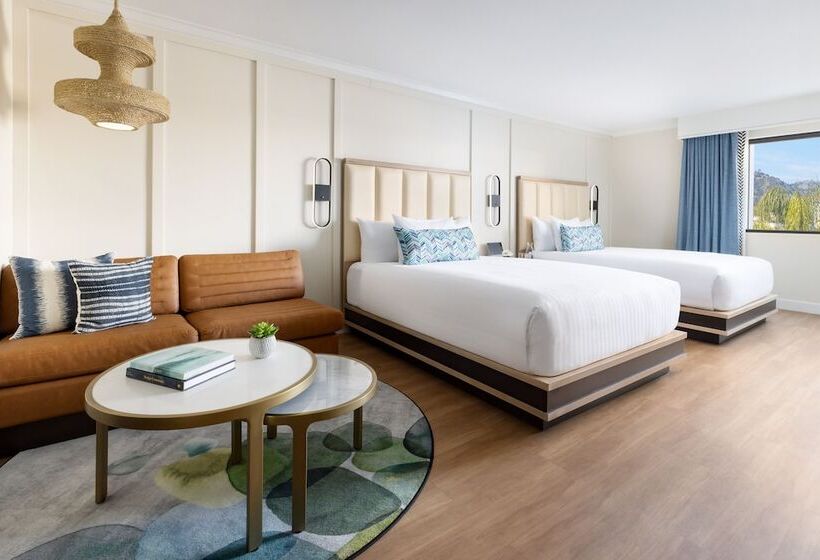 غرفة بريميوم, The Anza  A Calabasas