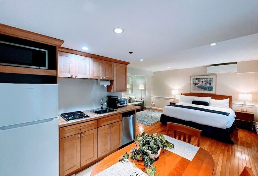 高级工作室, Copley House