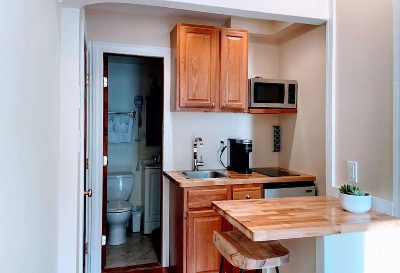 Quarto Estandar, Copley House