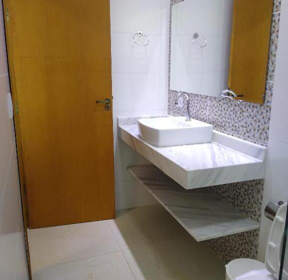 اتاق استاندارد چهار تخته, Canto Sul Suítes