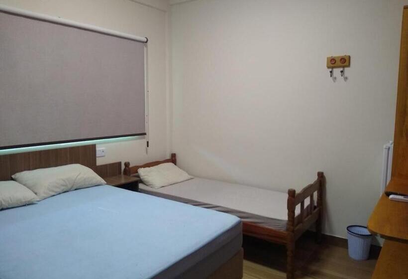 اتاق استاندارد چهار تخته, Canto Sul Suítes