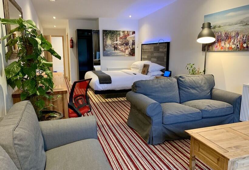 带河湖景观的高品质房间, Thewaterfrontlodges