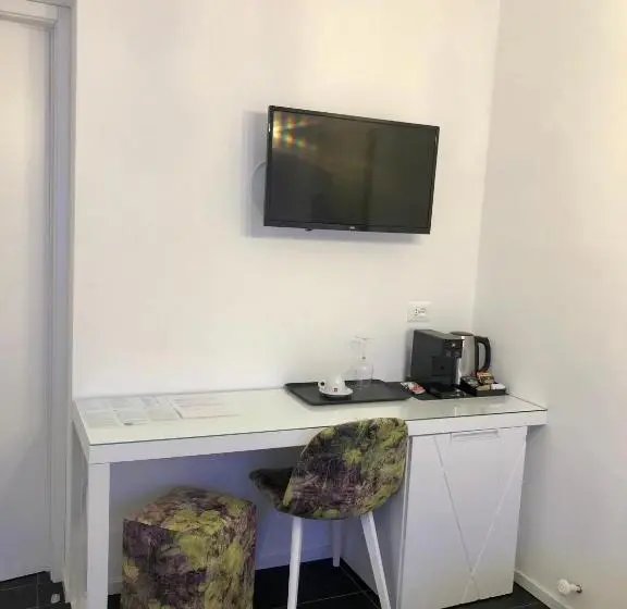 اتاق استاندارد یک نفره, Sunrise Rooms