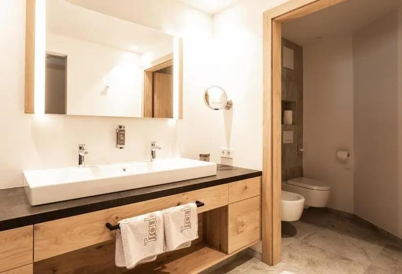 Sviitti, Aktiv  Und Wellnesshotel Traube  Post