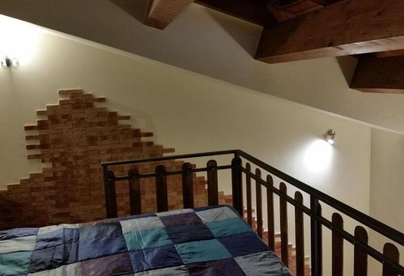 メゾネットスイート, Casal Trinacria