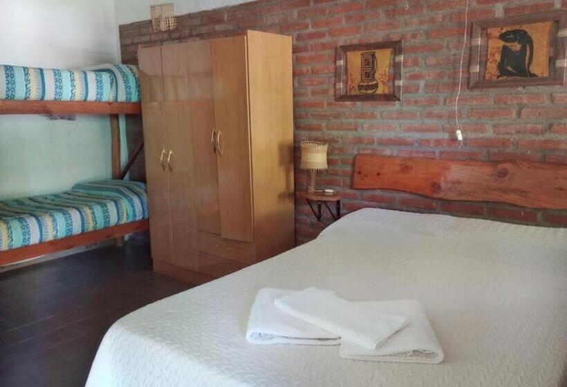 חדר סטנדרט לארבעה, Posada Del Tata