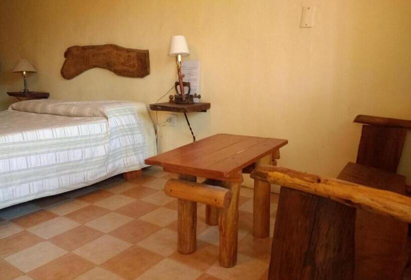 חדר אקונומי, Posada Del Tata