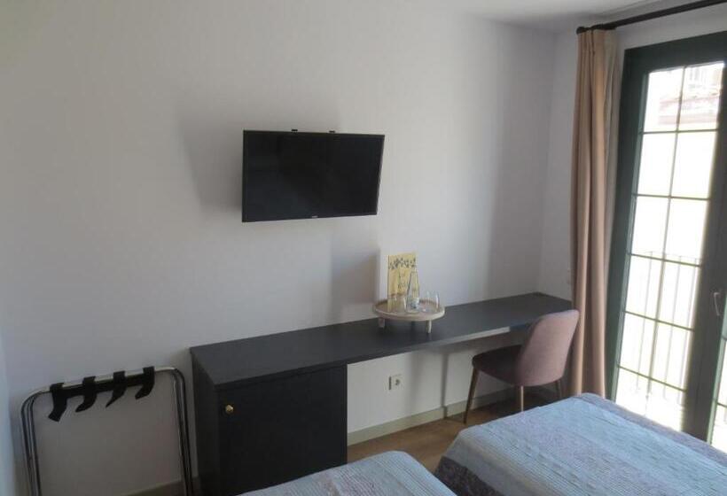 Номер Стандарт, Jardi De Pedra