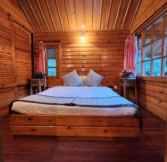 کلبه ییلاقی, The Chalets Naldehra