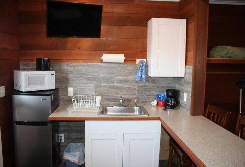 豪华工作室, The Lowtide Motel