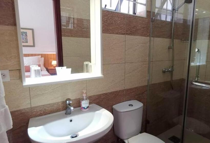 اتاق استاندارد, Blue Beryl Guest House