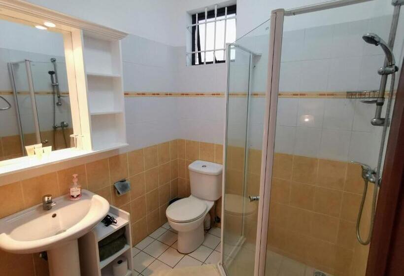 اتاق استاندارد, Blue Beryl Guest House