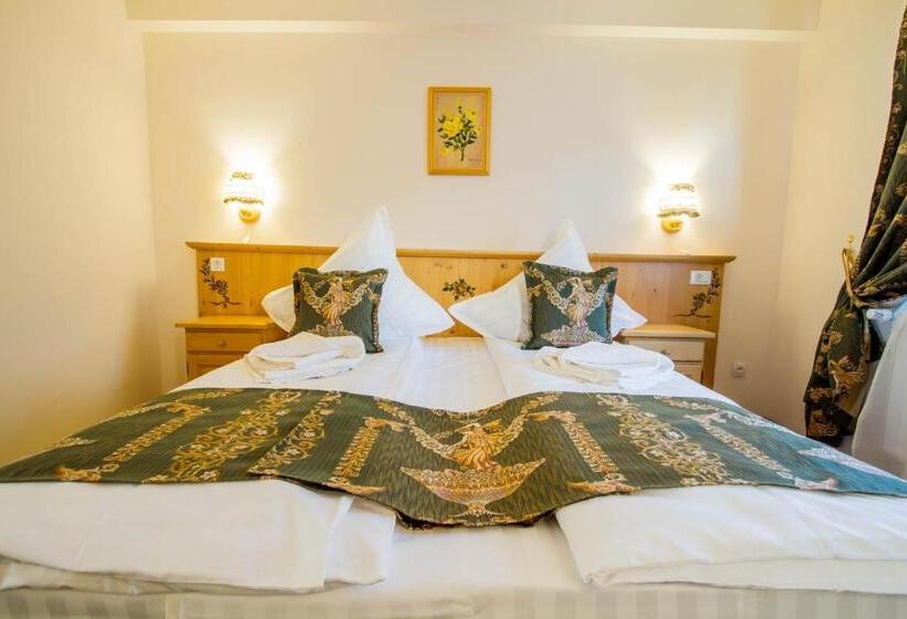 Quarto Estandar com Sacada, Villa Siana
