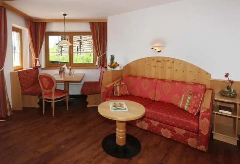 Comfort studio with balcony, Alpenkönig