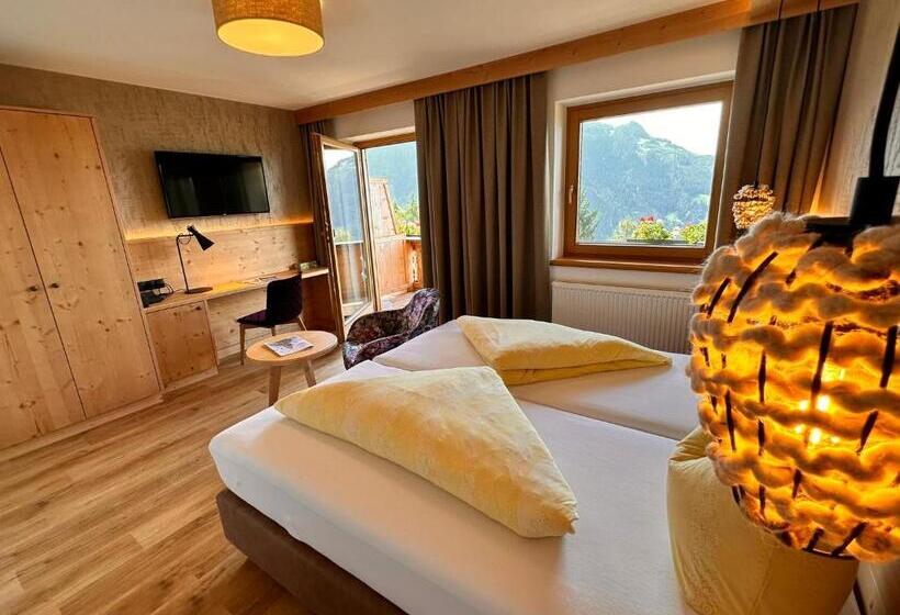 Comfort room with balcony, Alpenkönig