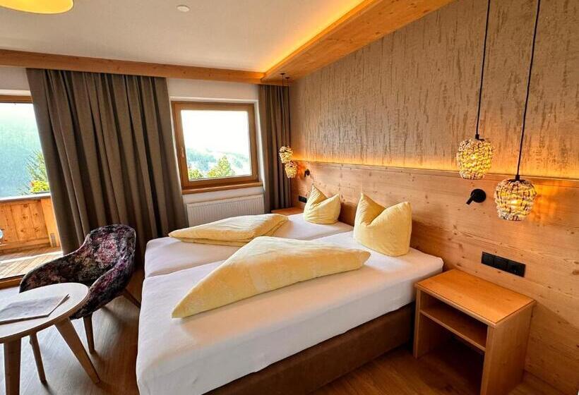 Comfort room with balcony, Alpenkönig