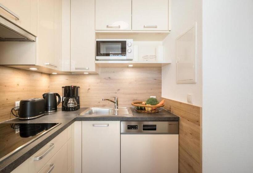 Апартаменты 1 Спальня с Видом, Alpenkönig