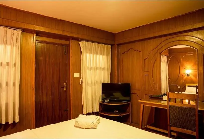 اتاق استاندارد, Nag Pukhu Guest House
