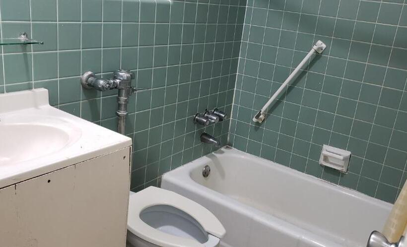 Standard Værelse, Executive Inn