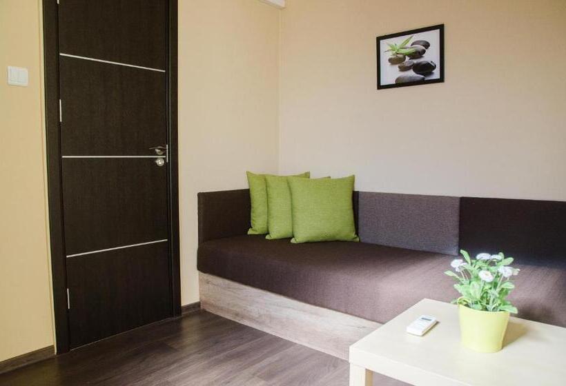 标准三人间, Green Corner Wellness