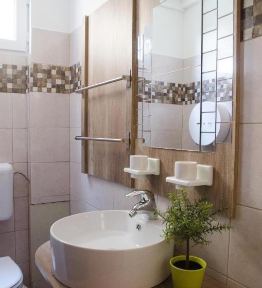 标准三人间, Green Corner Wellness