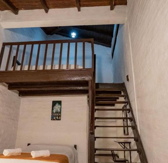 اتاق استاندارد چهار تخته, Hostería La Eterna Primavera