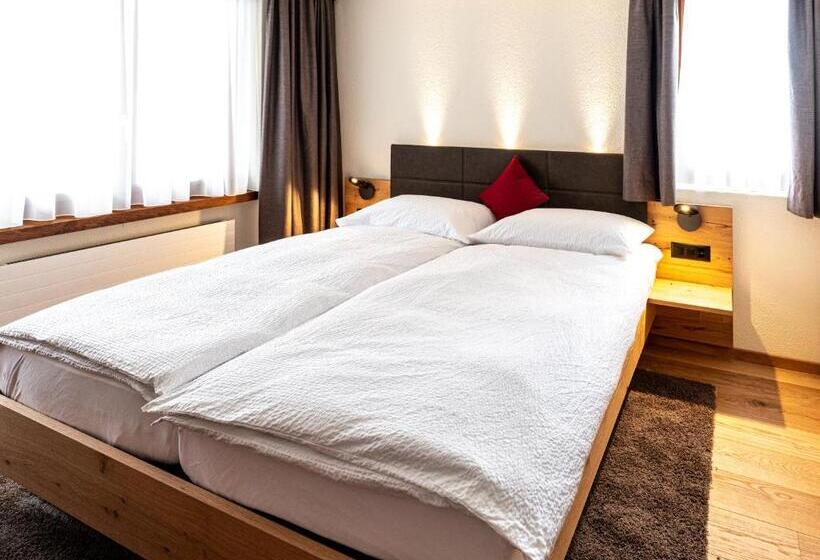 اتاق استاندارد, Restaurant Silbersand