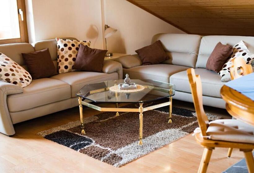 اتاق خانوادگی, Restaurant Silbersand