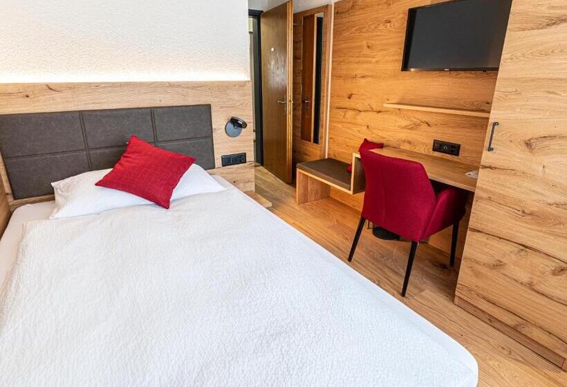 اتاق استاندارد یک نفره, Restaurant Silbersand