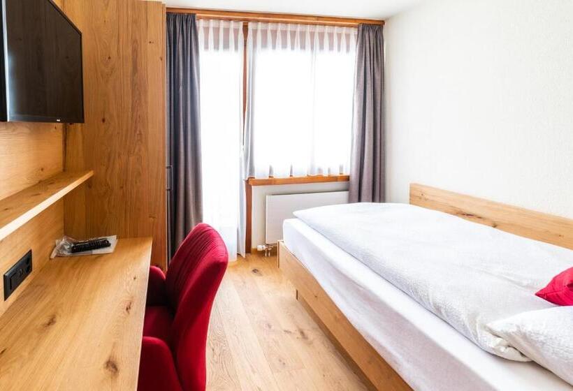 اتاق استاندارد یک نفره, Restaurant Silbersand