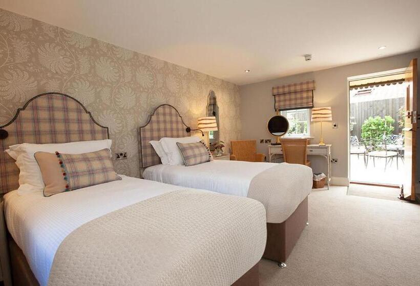 חדר סטנדרט, The Fox And Hounds Country Inn