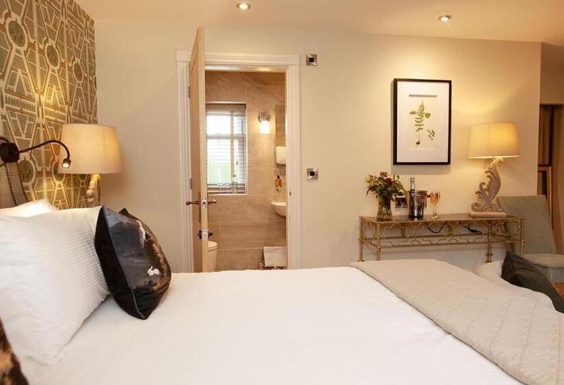 חדר סטנדרט, The Fox And Hounds Country Inn