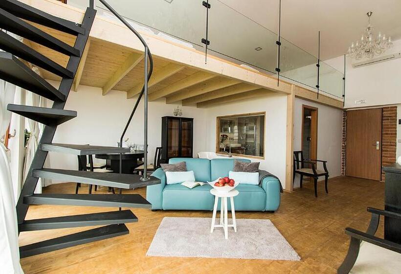 Номер Дюплекс, Areal Botanika