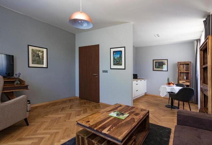 Люкс Deluxe Кровать Кинг, Areal Botanika