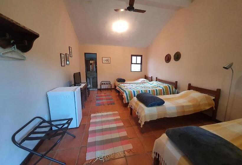 חדר משפחתי נוף לגינה, Fazenda Serra Que Chora Pousada E Restaurante
