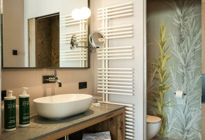 带阳台套房, Hirzer 2781