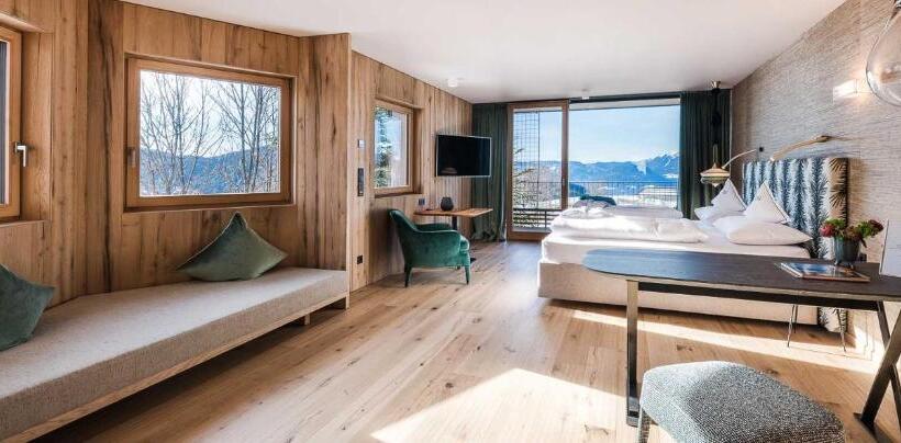 豪华套房, Hirzer 2781