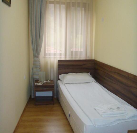 חדר סטנדרט יחיד, Hera Guest House