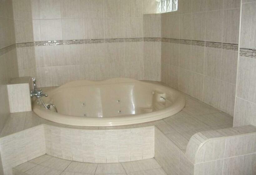 חדר קומפורט, Hostal Hostello Lima Airport