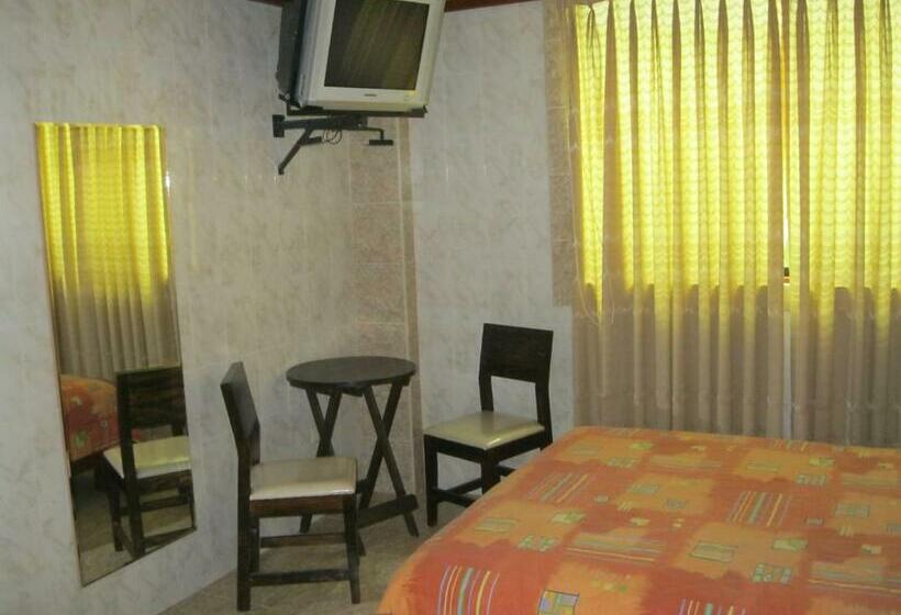 חדר קומפורט, Hostal Hostello Lima Airport
