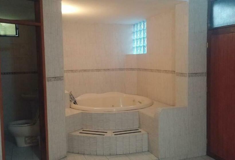 חדר קומפורט, Hostal Hostello Lima Airport