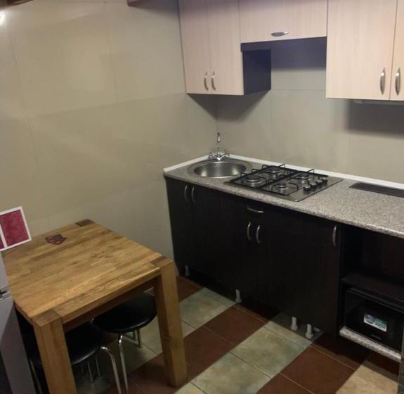 جناح دوبلكس, Na Bukovinskoy Guest House