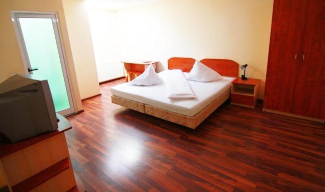 标准间, Pension Saphir