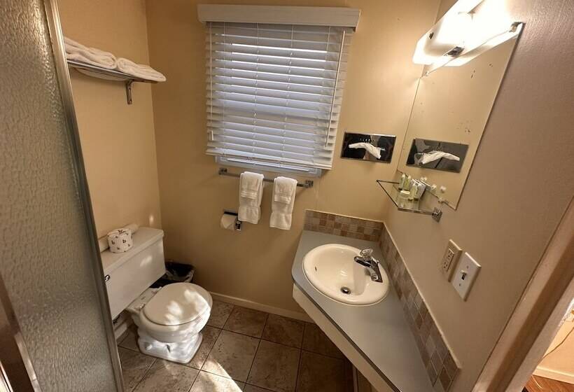 Номер Стандарт Двуспальная Кровать, Astoria Crest Motel