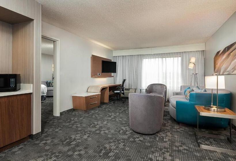 이그제큐티브 스위트 킹침대, Courtyard Dallas Mesquite