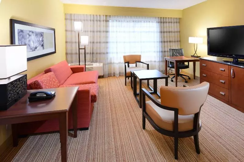キングサイズベッドのスイートルーム, Courtyard By Marriott Dallas Plano In Legacy Park