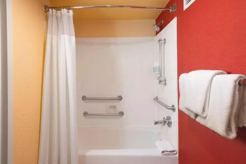 キングサイズベッドのスタンダードルーム, Courtyard By Marriott Dallas Plano In Legacy Park