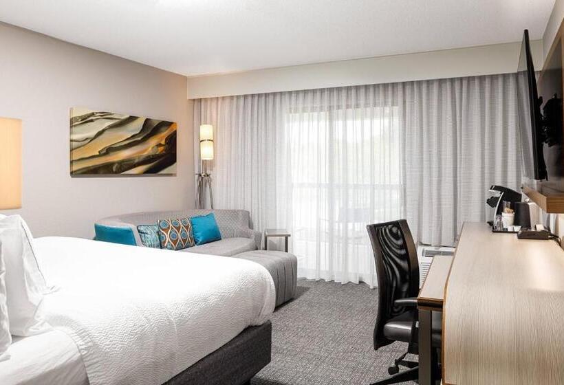 Стандартный Номер Кровать Кинг, Courtyard Paducah West
