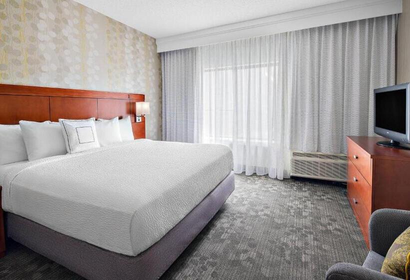 Люкс Кровать Кинг, Courtyard By Marriott Pittsburgh Airport